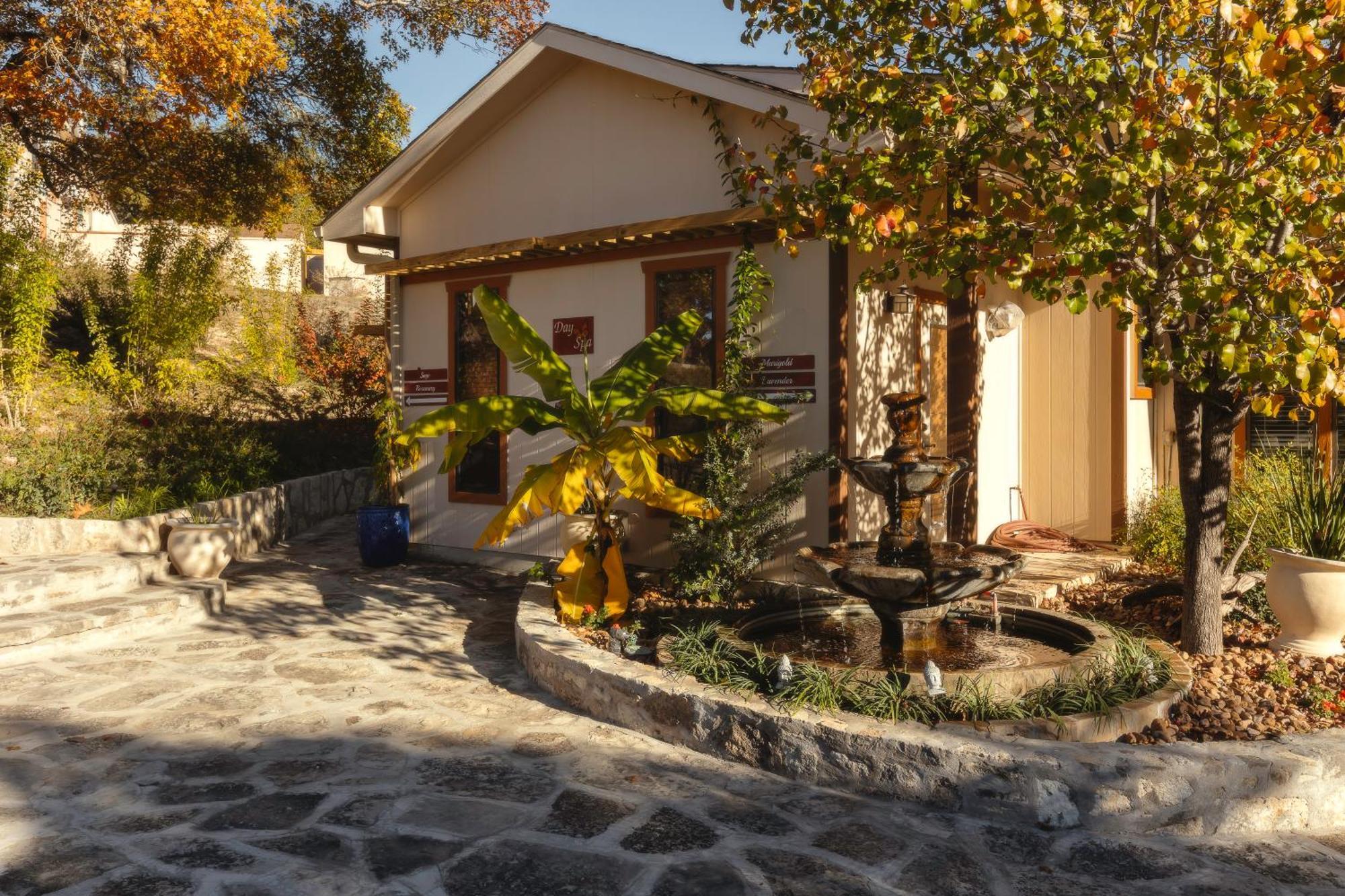 Blair House Inn And Spa Wimberley Dış mekan fotoğraf