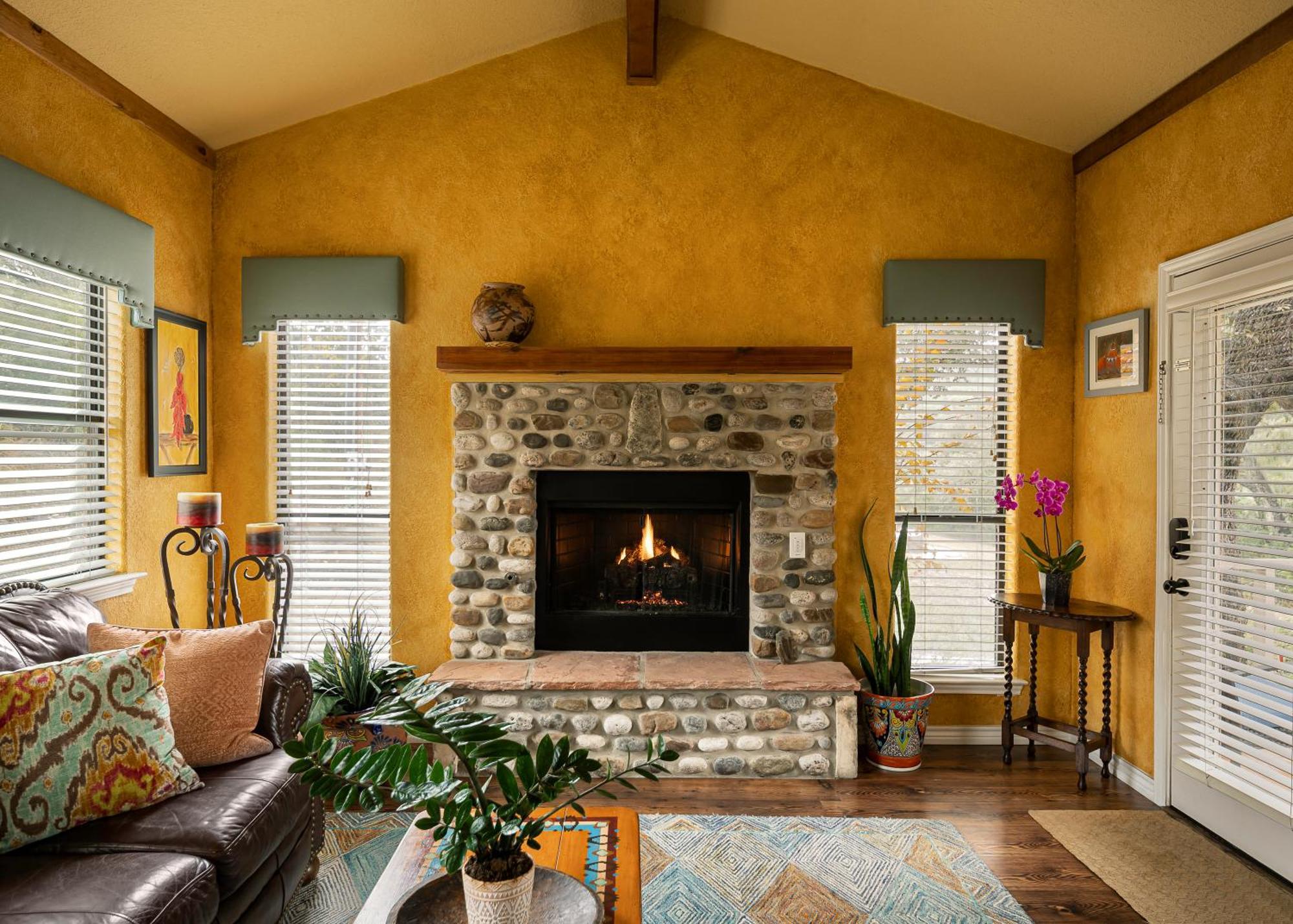 Blair House Inn And Spa Wimberley Oda fotoğraf